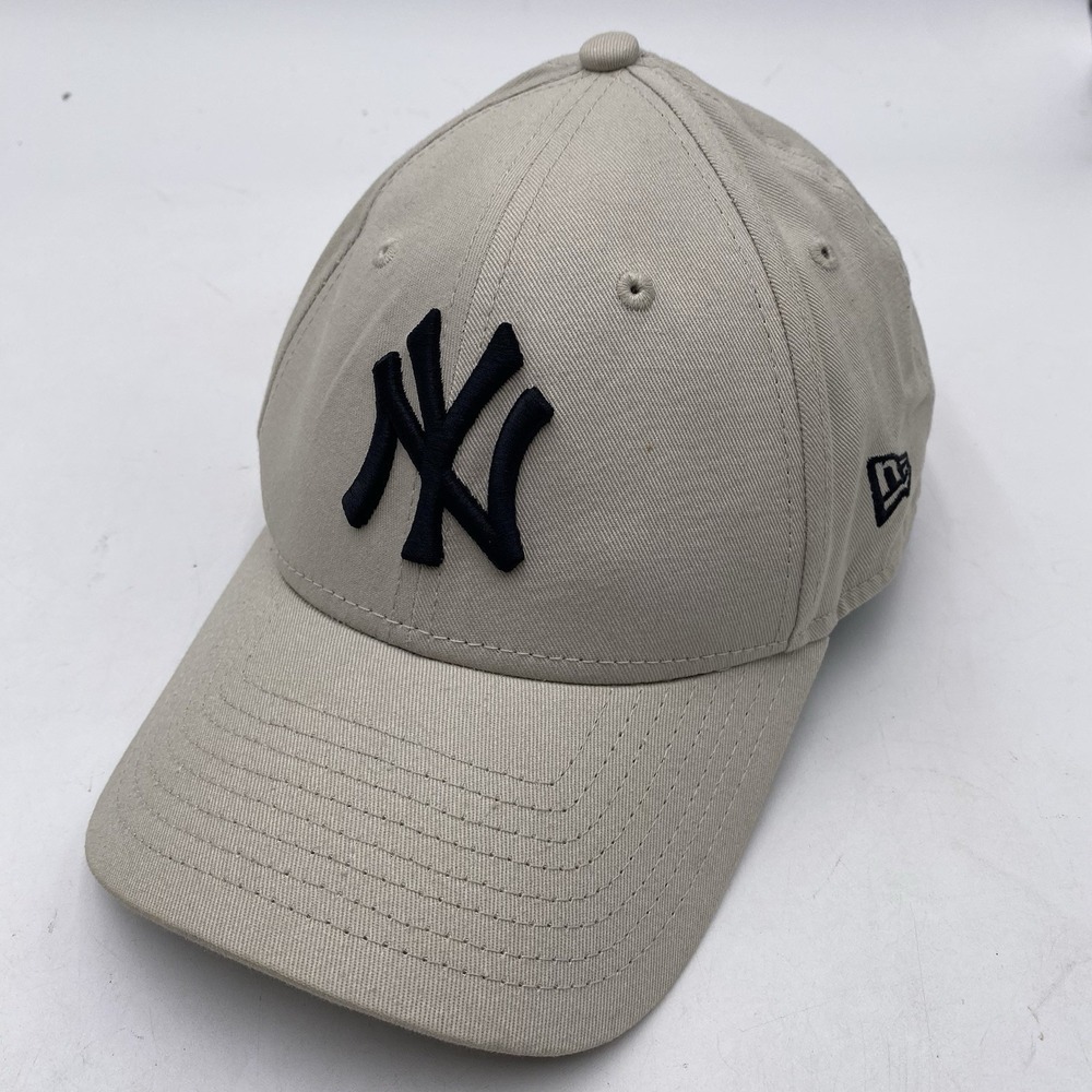 New Era 9FORTY Mens New York Yankees Tan Hat Strapback Adjustable See Pics